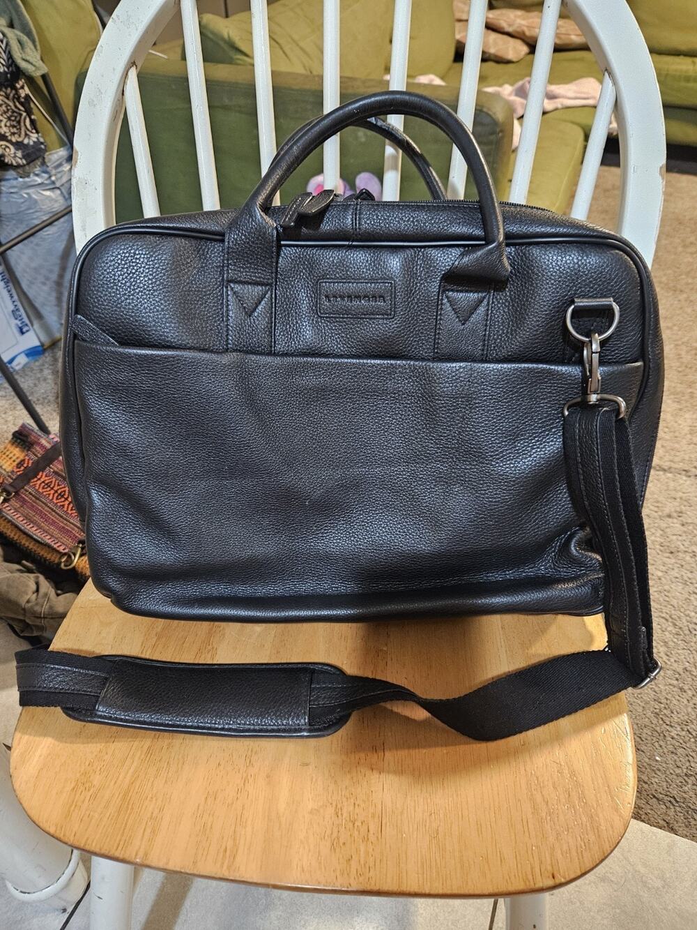 Levenger Black Pebbled Leather Briefcase Black Laptop Bag Messenger